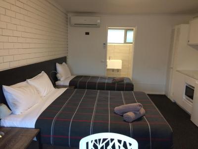 Southern Ocean Motor Inn Port Campbell - Accommodation Tasmania 14