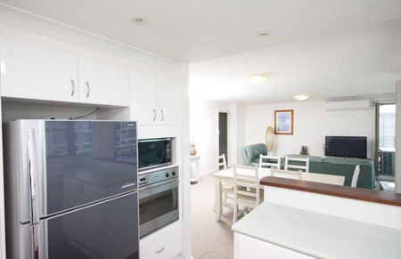 Sails Apartments - Accommodation Tasmania 2
