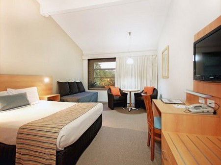 Quality Hotel Airport International - Accommodation Tasmania 2