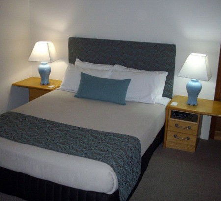 Quality Hotel Airport International - Accommodation Tasmania 3