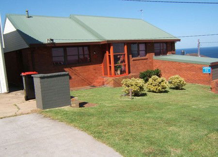 Merewether Beach B And B - Accommodation Tasmania 1
