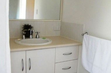 Clarks Beach Apartment - Accommodation Tasmania 2