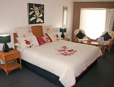 Sapphire Waters Motor Inn - Accommodation Tasmania 1