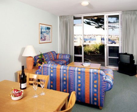 Quest Harbour Village - Accommodation Tasmania 1