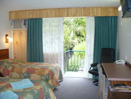 Coachman Motel - Accommodation Tasmania 0