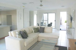 Coolum Villas - Accommodation Tasmania 2