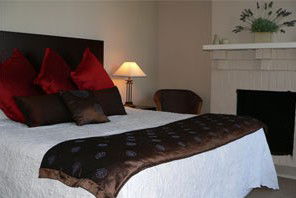 Aaron Lee Waterfront Apartments - Accommodation Tasmania 0