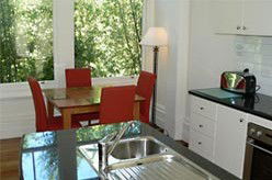 Aaron Lee Waterfront Apartments - Accommodation Tasmania 1