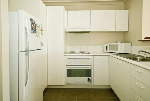 Bay Lodge Apartments - Accommodation Tasmania 1