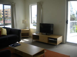 Estoril On Moffat Holiday Apartments - Accommodation Tasmania 8