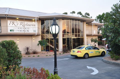 Quality Hotel Melbourne Airport - Accommodation Tasmania 1