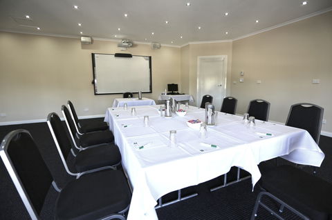 Quality Hotel Melbourne Airport - Accommodation Tasmania 2