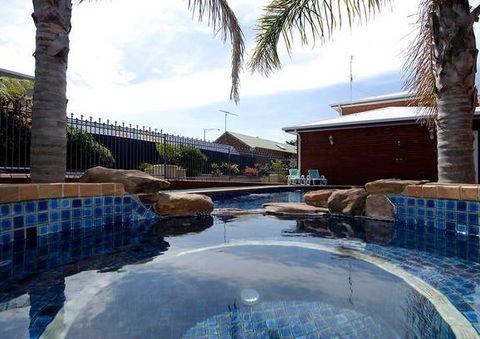 Comfort Inn The International - Accommodation Tasmania 1