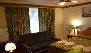 Palms Bed And Breakfast - Accommodation Tasmania 0