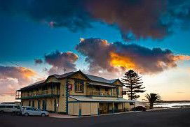Arno Bay Hotel - Accommodation Tasmania 0