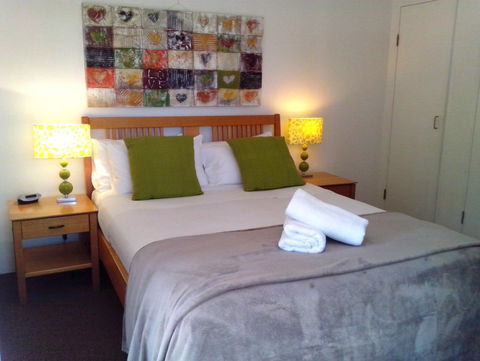 Outrigger Bay Apartments - Accommodation Tasmania 5