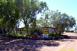 Threeways Roadhouse Tourist Park - Accommodation Tasmania 0
