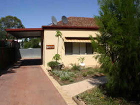 Loxton Smiffy's Bed And Breakfast (Sadlier Street) - Accommodation Tasmania 0