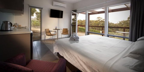 Longview Vineyard Apartments - Accommodation Tasmania 4