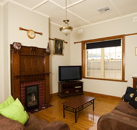 Semaphore Beach House - Accommodation Tasmania