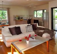 Misty Mountains Tropical Rainforest Romantic Retreat - Accommodation Tasmania