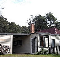 Glenbrook House and Cottage - Accommodation Tasmania