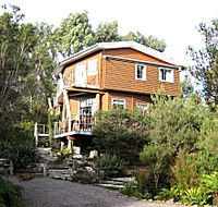Piners Loft - The - Accommodation Tasmania