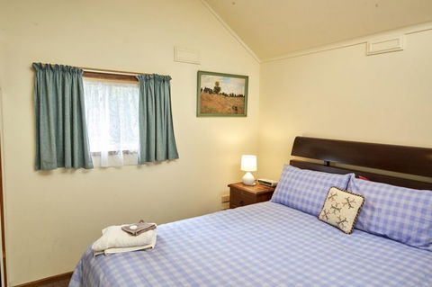 Bristol House Accommodation - Accommodation Tasmania 0