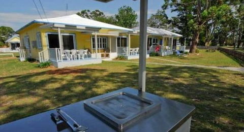 Calm Waters Waterfront Cottages - Accommodation Tasmania 4