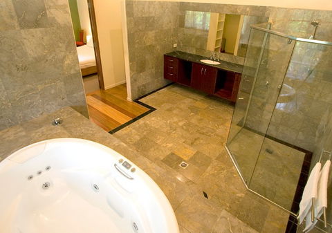 54 Shirley Lane - Byron Bay Bali Houses - Accommodation Tasmania 3