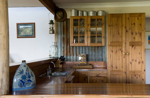 Yaraandoo Lakeside Retreat - Accommodation Tasmania 1