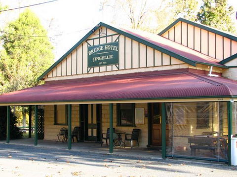Bridge Hotel At Jingellic - Accommodation Tasmania 0