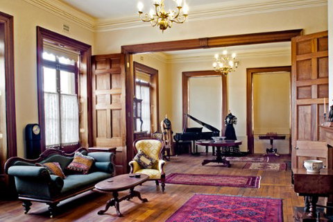 Mandelson's Of Goulburn - Accommodation Tasmania 2