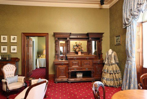 Mandelson's Of Goulburn - Accommodation Tasmania 3