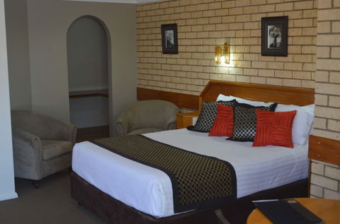 Hilltops Retreat Motor Inn - Accommodation Tasmania 4