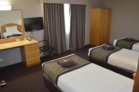 Hilltops Retreat Motor Inn - Accommodation Tasmania 8