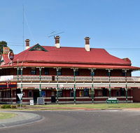 The New Coolamon Hotel - Accommodation Tasmania