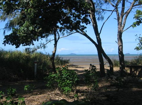Armstrong Beach Caravan Park - Accommodation Tasmania 3