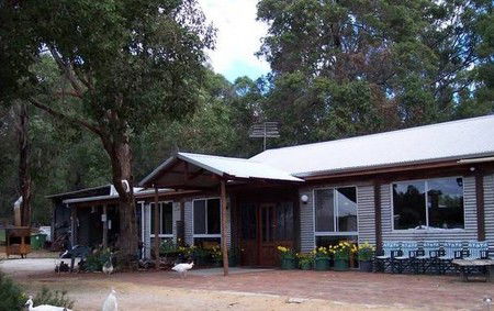 Loose Goose Chalets - Accommodation Tasmania 2