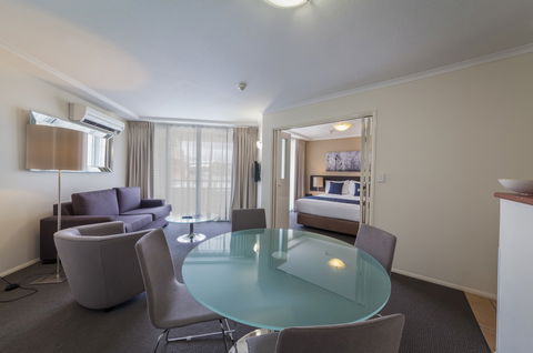 West End Central Apartments - Accommodation Tasmania 5