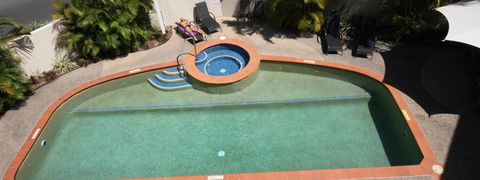 Aruba Beach Resort - Accommodation Tasmania 1