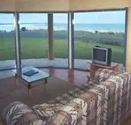 Horizons Beachfront Apartment - Accommodation Tasmania