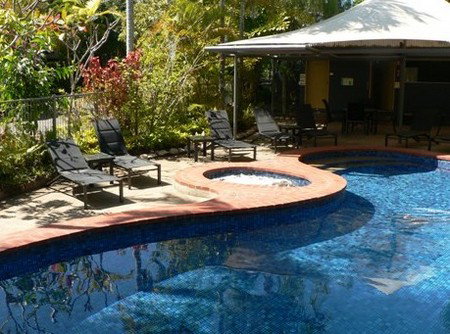 At The Mango Tree Holiday Apartments - Accommodation Tasmania 0