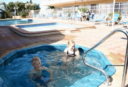 Bahia Beachfront Apartments - Accommodation Tasmania