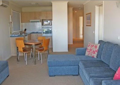 Sorrento Luxury Apartments - Accommodation Tasmania 4