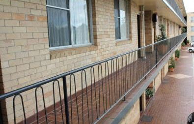 AZA Motel - Accommodation Tasmania 0