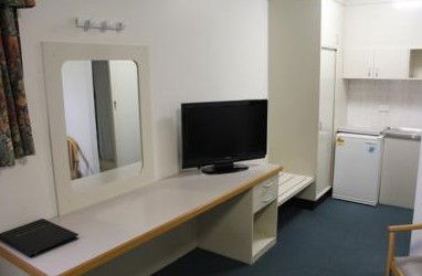 AZA Motel - Accommodation Tasmania 3