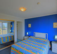 Surfers Beachside Holiday Apartments - Accommodation Tasmania