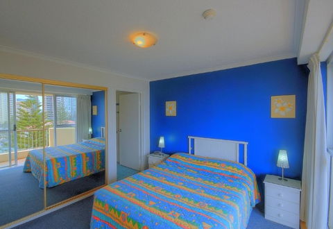 Surfers Beachside Holiday Apartments - Accommodation Tasmania 0