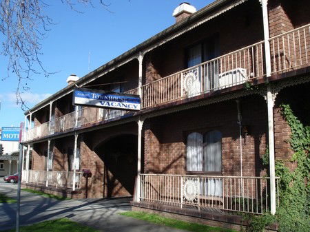 Albury Townhouse - Accommodation Tasmania 0
